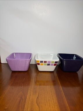The Pampered Chef Ceramic Square Bowl Trio - Lavender, White & Eggplant